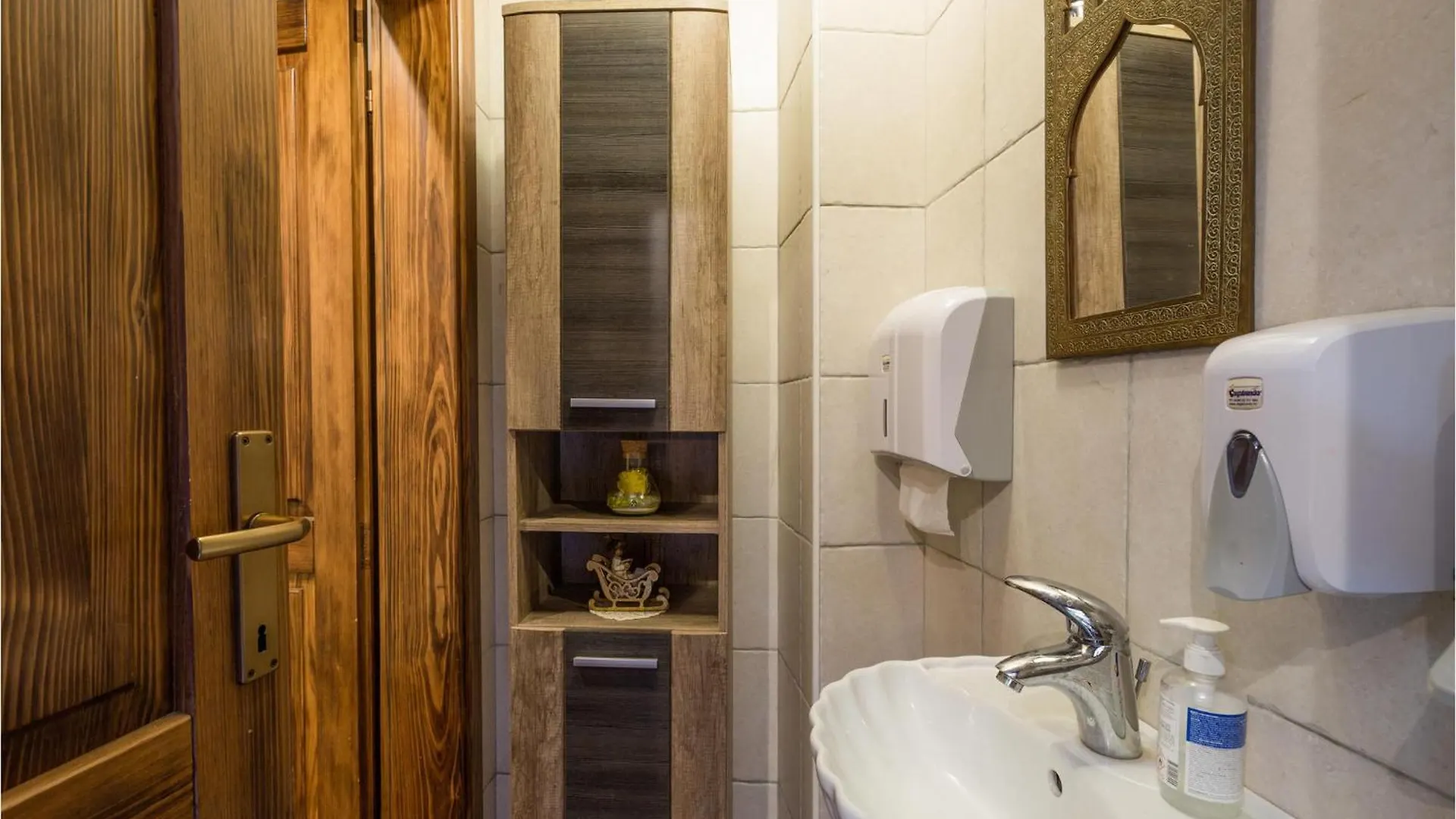 Beautiful Home In Buje With Wifi Vikendica